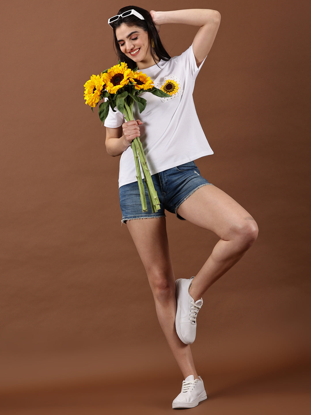 Sunflower Crochet Pocket T-shirt