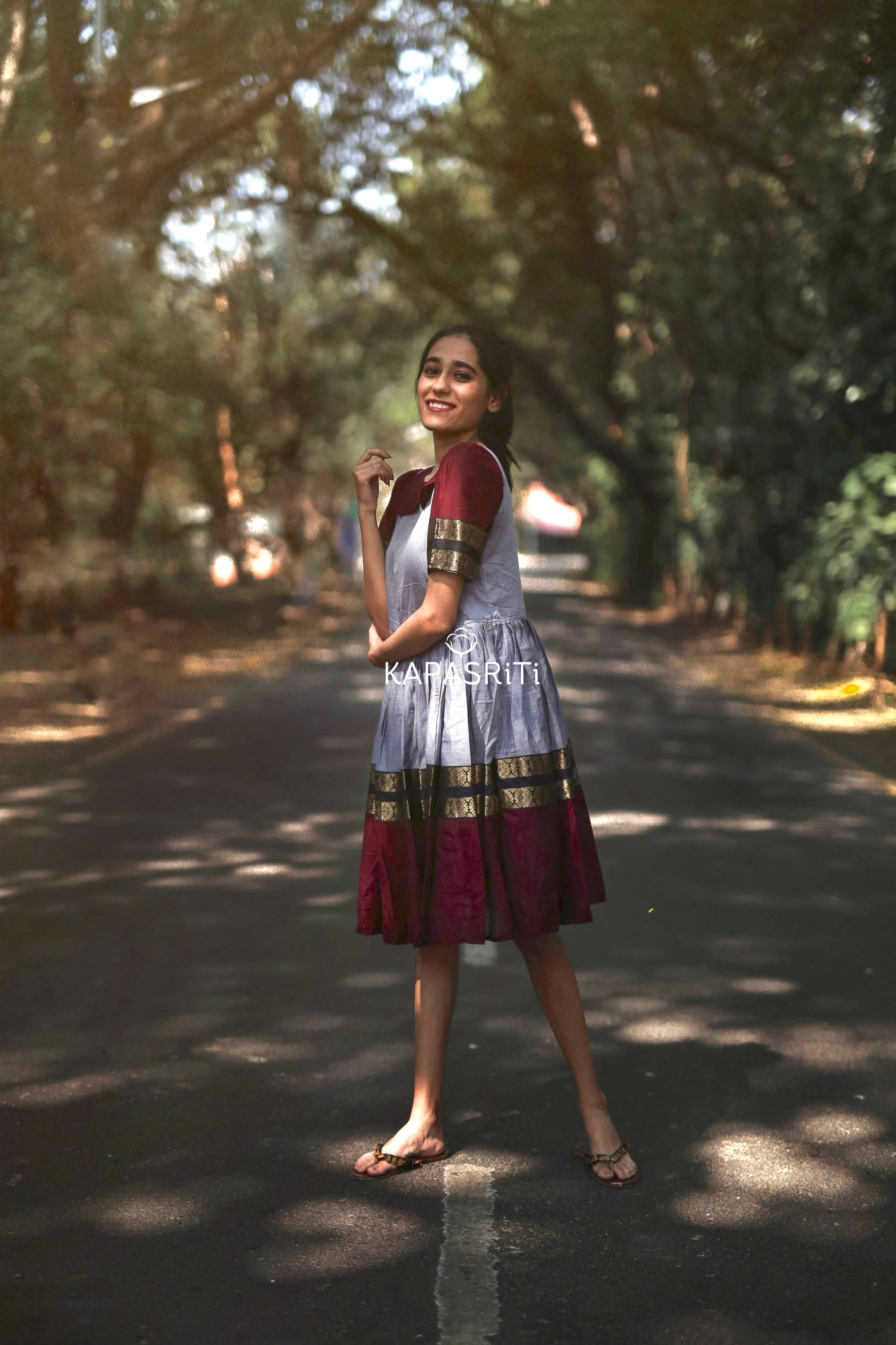 Collar Grey Zari Border Dress