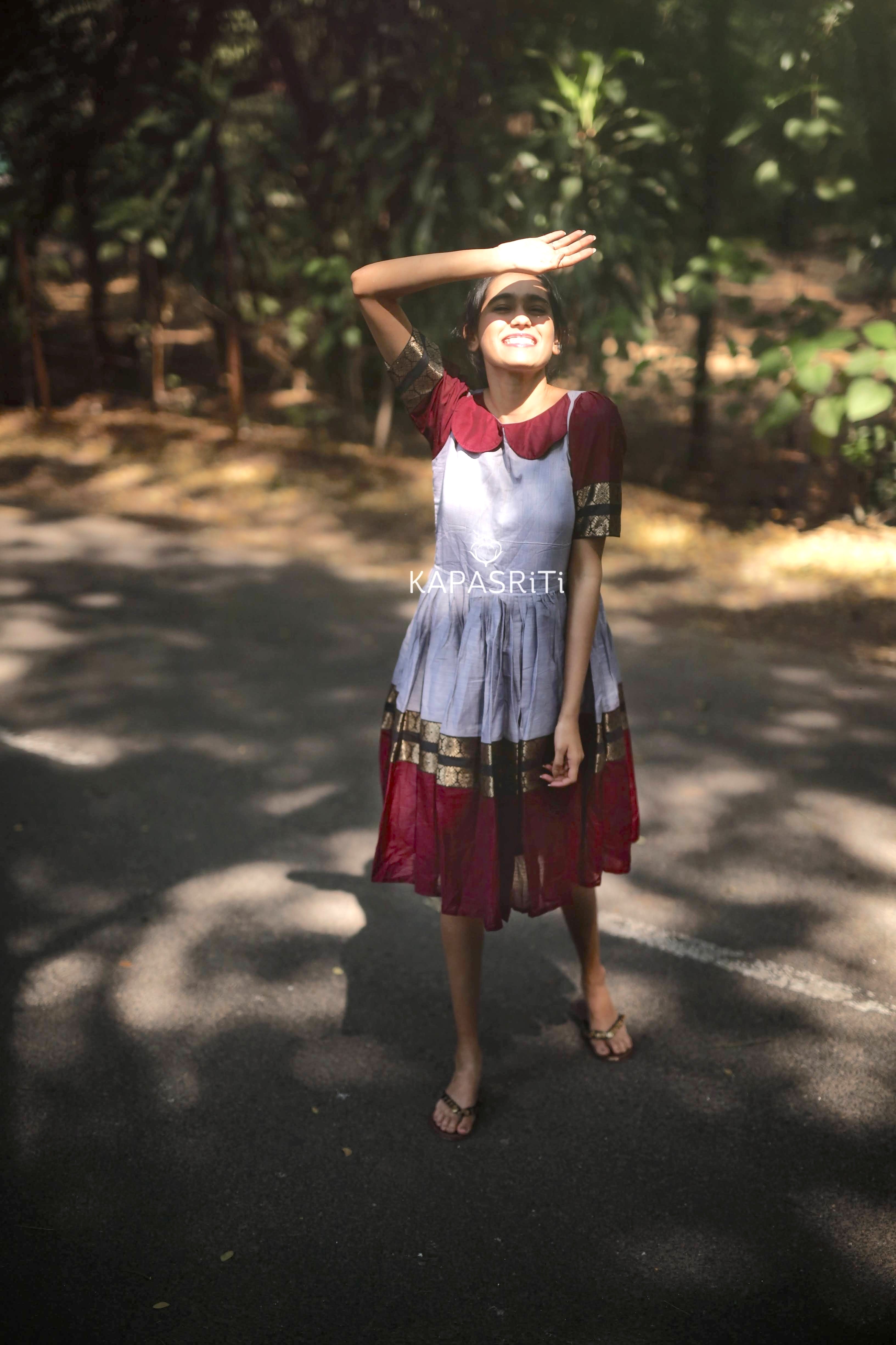 Collar Grey Zari Border Dress